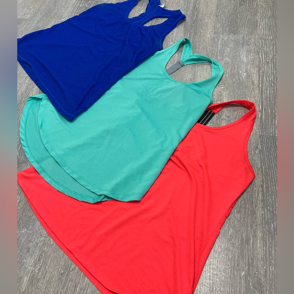 3 Old Navy workout tops